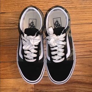 VANS BLACK & CAMO
